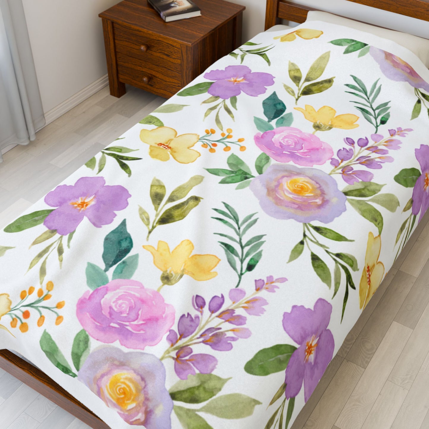 Lilac Floral Velveteen Plush Blanket